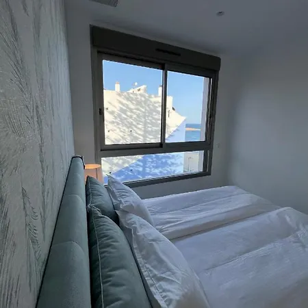 Exclusive For 6 People On The - Front Line - 1st Line Apartment Torrevieja