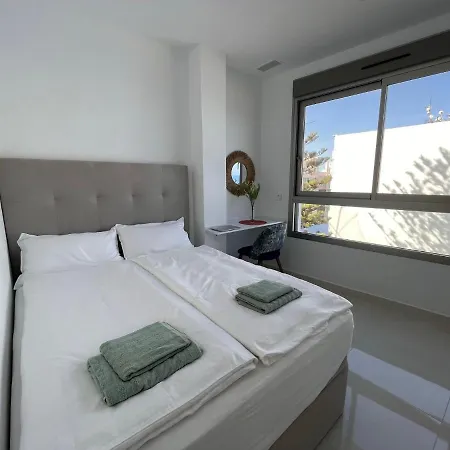 Exclusive For 6 People On The - Front Line - 1st Line Torrevieja